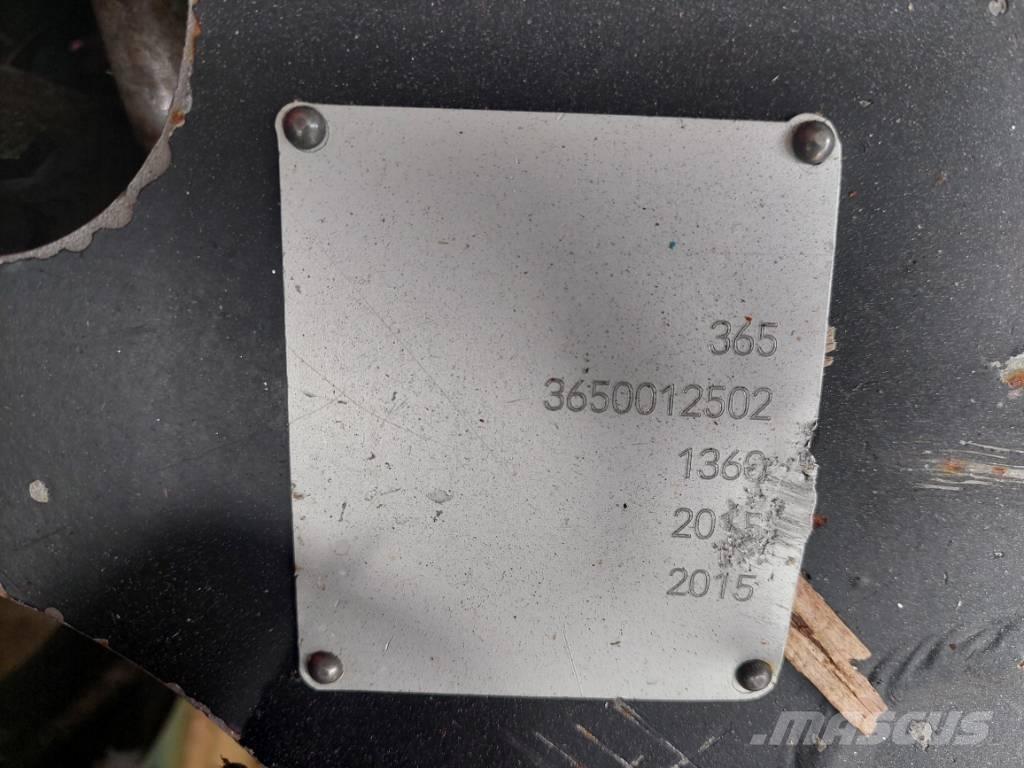 Komatsu 365.1 Hakkuupäät