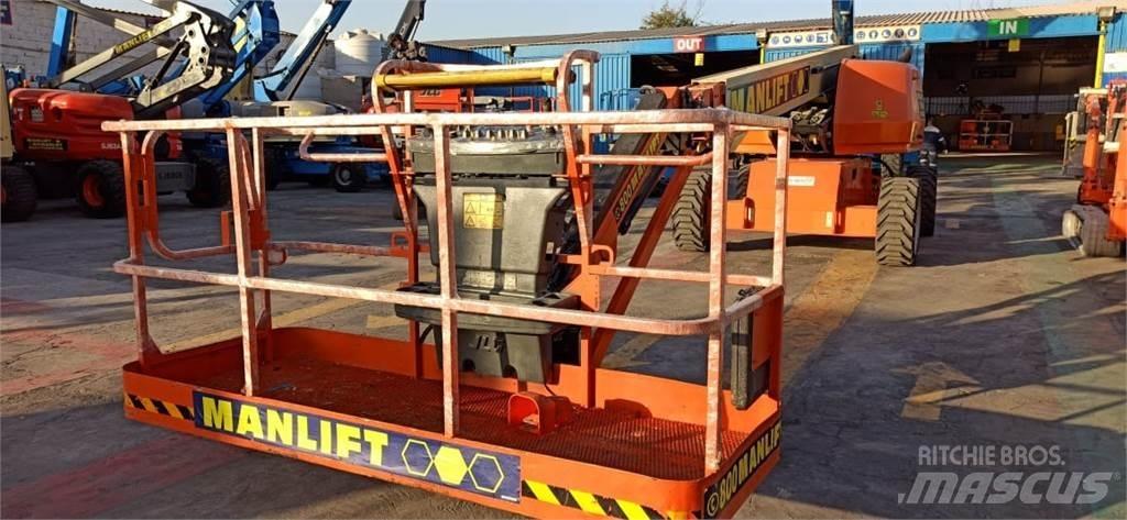 JLG 460SJ Teleskooppipuominostimet