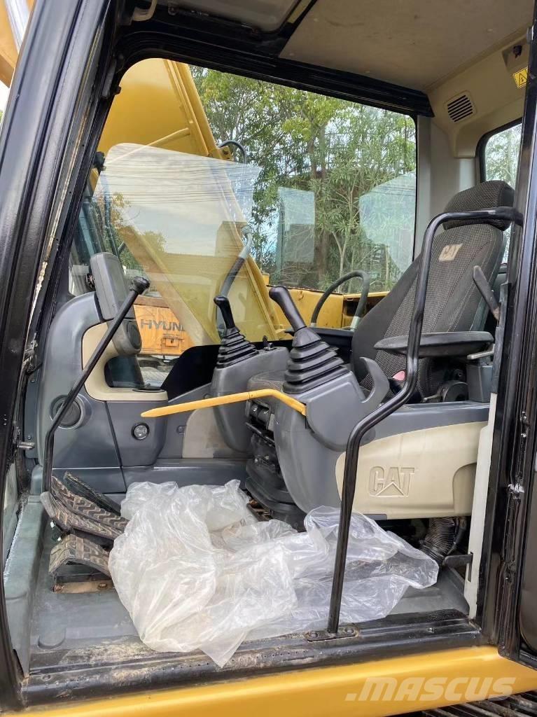 CAT 313 D Telakaivukoneet