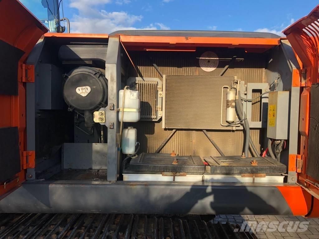 Hitachi ZX 210 LC-3 Telakaivukoneet
