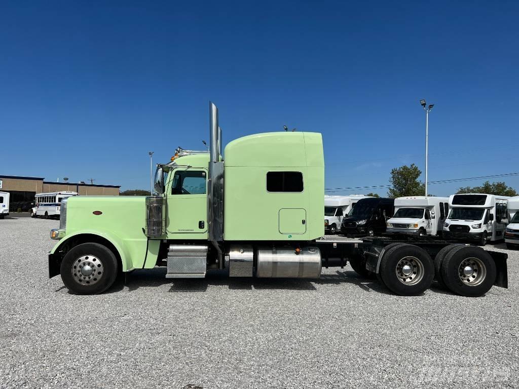 Peterbilt 389 Vetopöytäautot