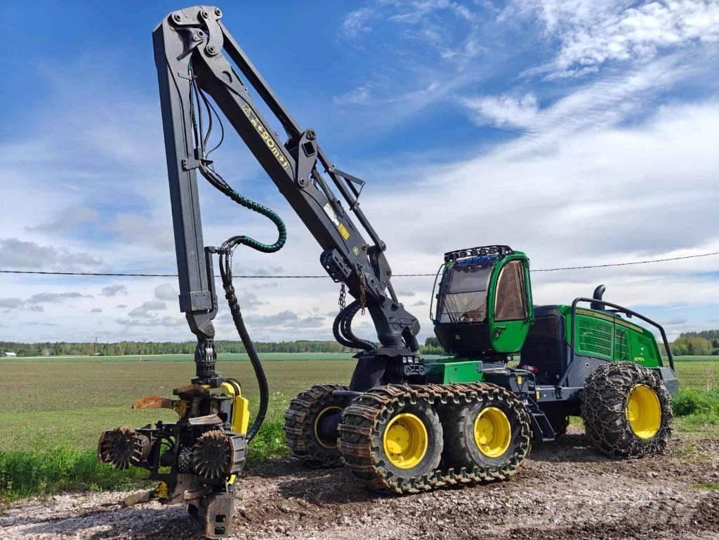 John Deere 1270 G Harvesterit