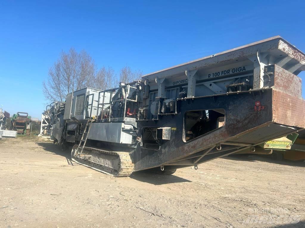 GIPO R100 FDR GIGA Mobiilimurskaimet