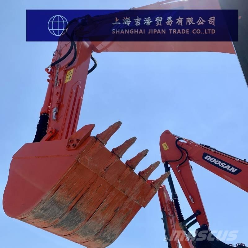 Doosan DX 300 Telakaivukoneet