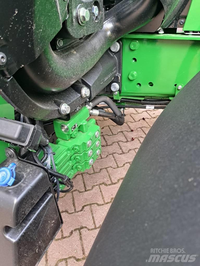 John Deere 6120M Traktorit