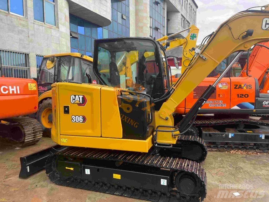 CAT 306 Minikaivukoneet < 7t