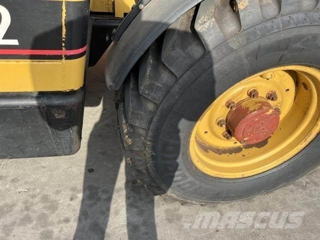 CAT TH62 Maatalouskurottajat