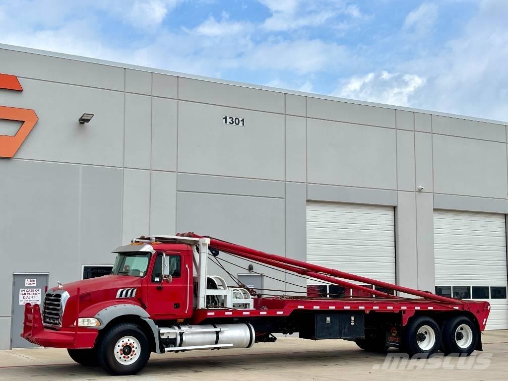 Mack GU813 Hinausautot