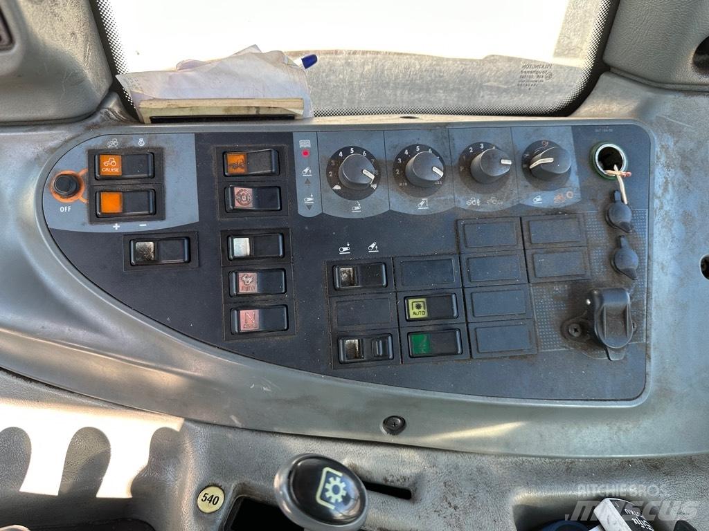 Valtra N101 Traktorit