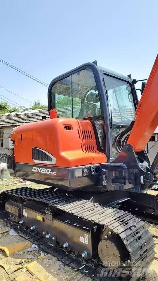 Doosan DX60 Minikaivukoneet < 7t