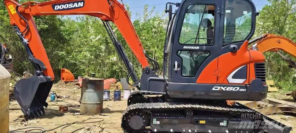 Doosan DX60 Minikaivukoneet < 7t