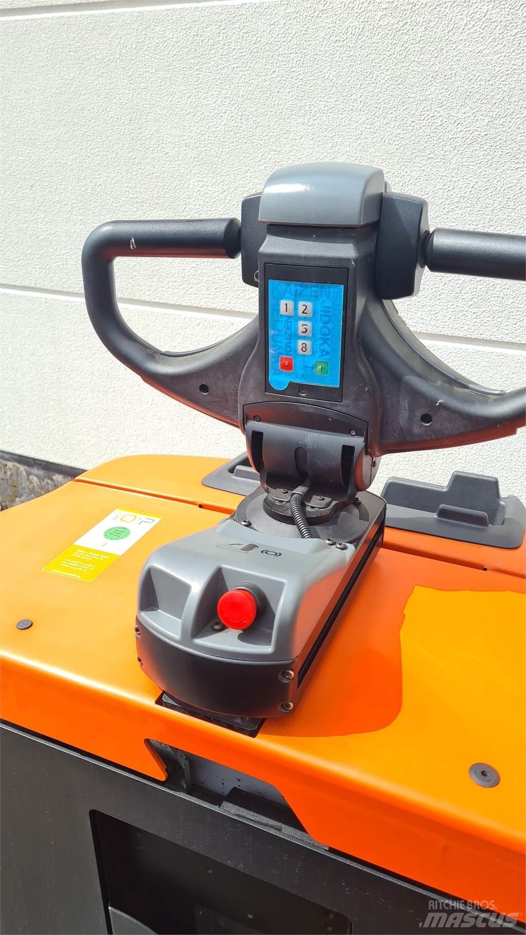 Toyota OSE 250 Matalakeräilytrukit