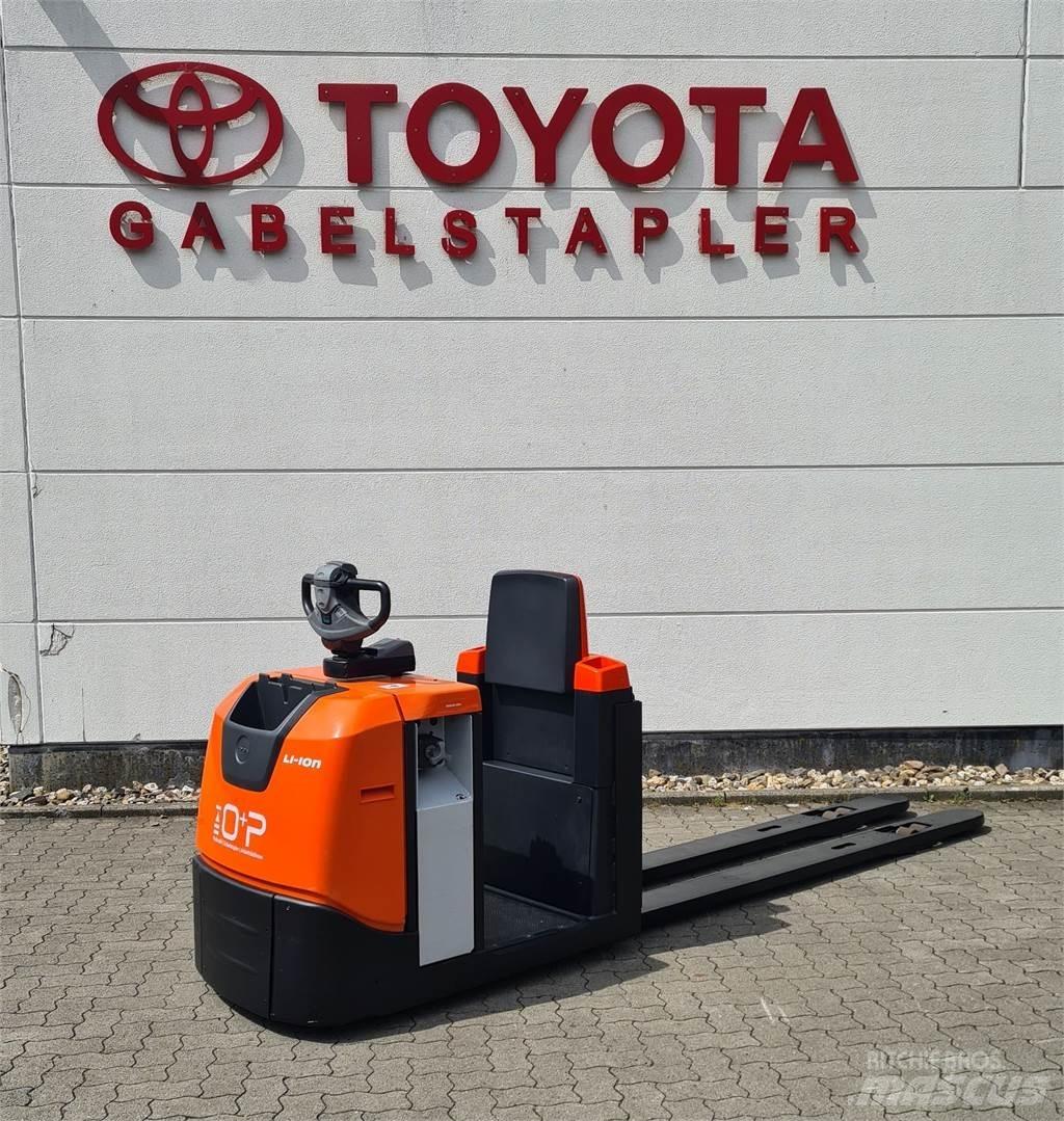 Toyota OSE 250 Matalakeräilytrukit