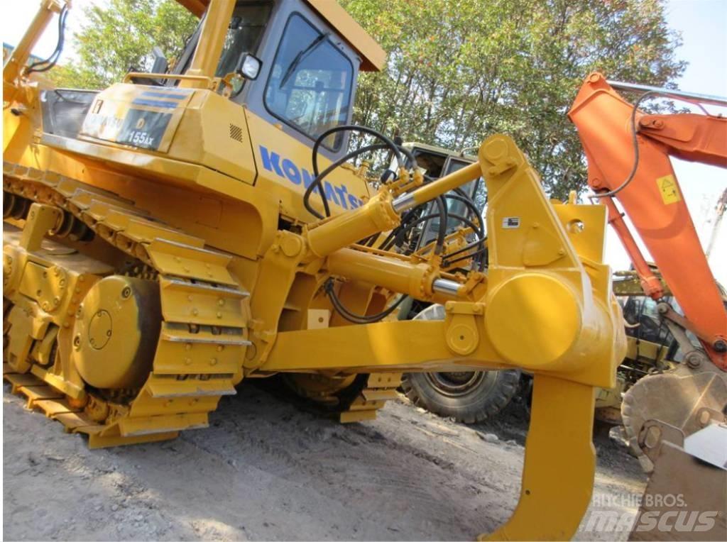 Komatsu D 155 A-1 Telaketjupuskutraktorit
