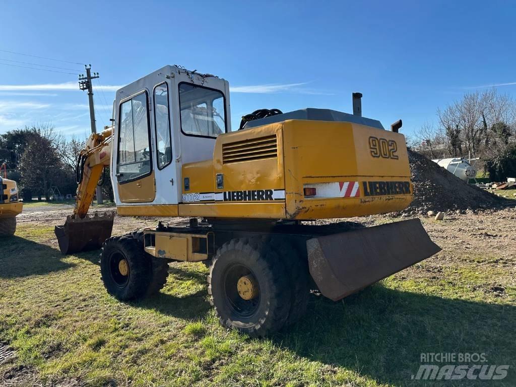 Liebherr 902 Pyöräkaivukoneet