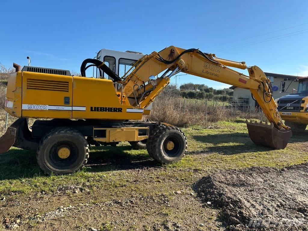 Liebherr 902 Pyöräkaivukoneet