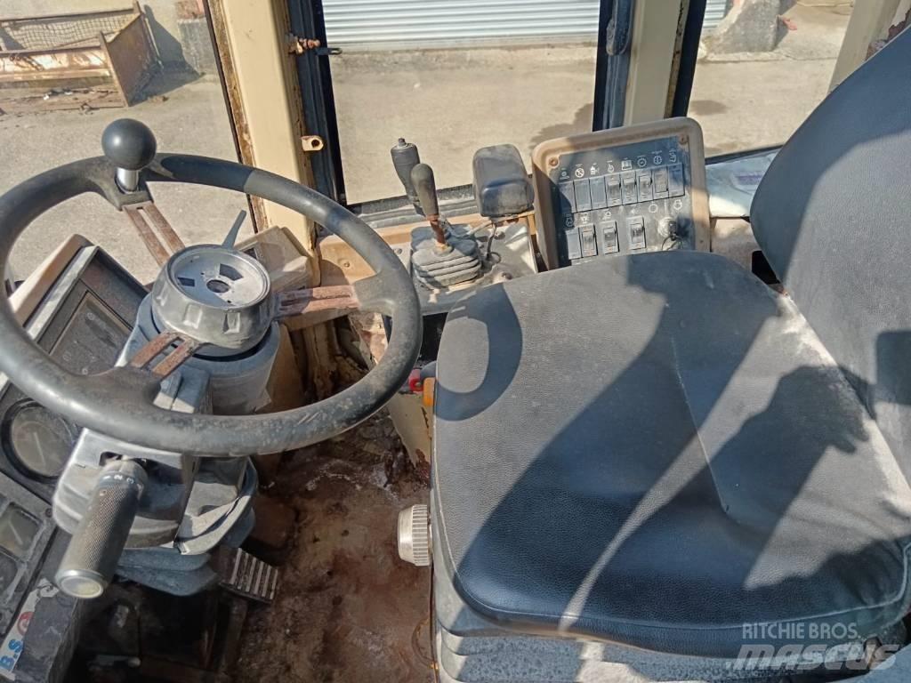 CAT 924 F Pyöräkuormaajat