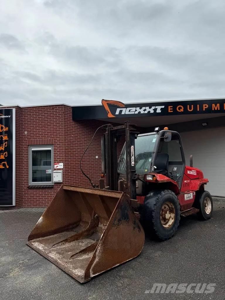 Manitou MC 30 D Maastotrukit