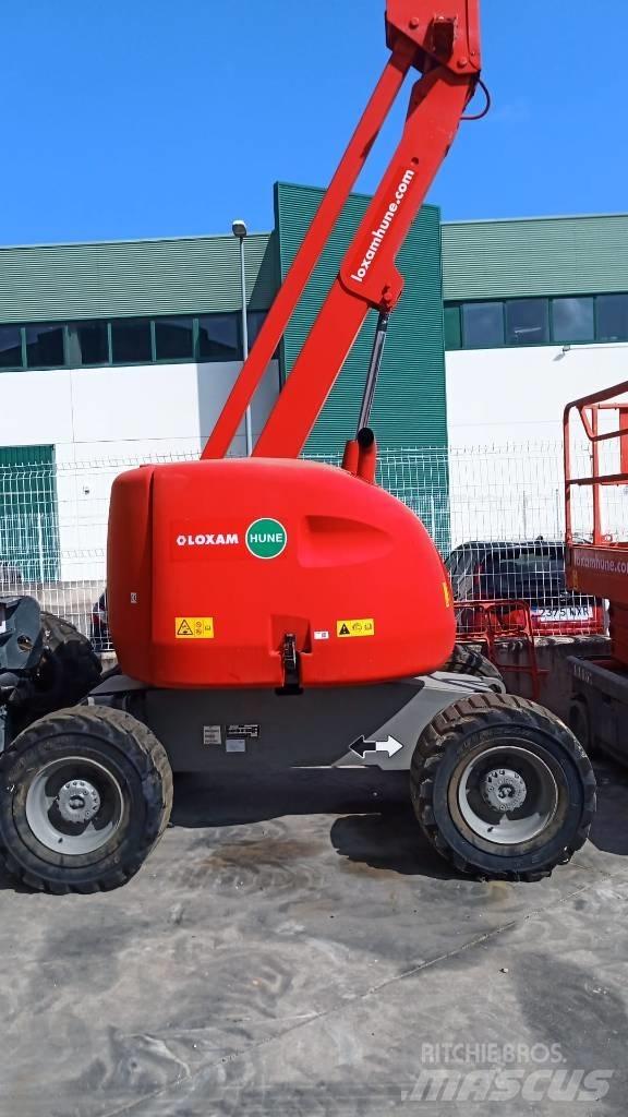 JLG 450 AJS II Kuukulkijat