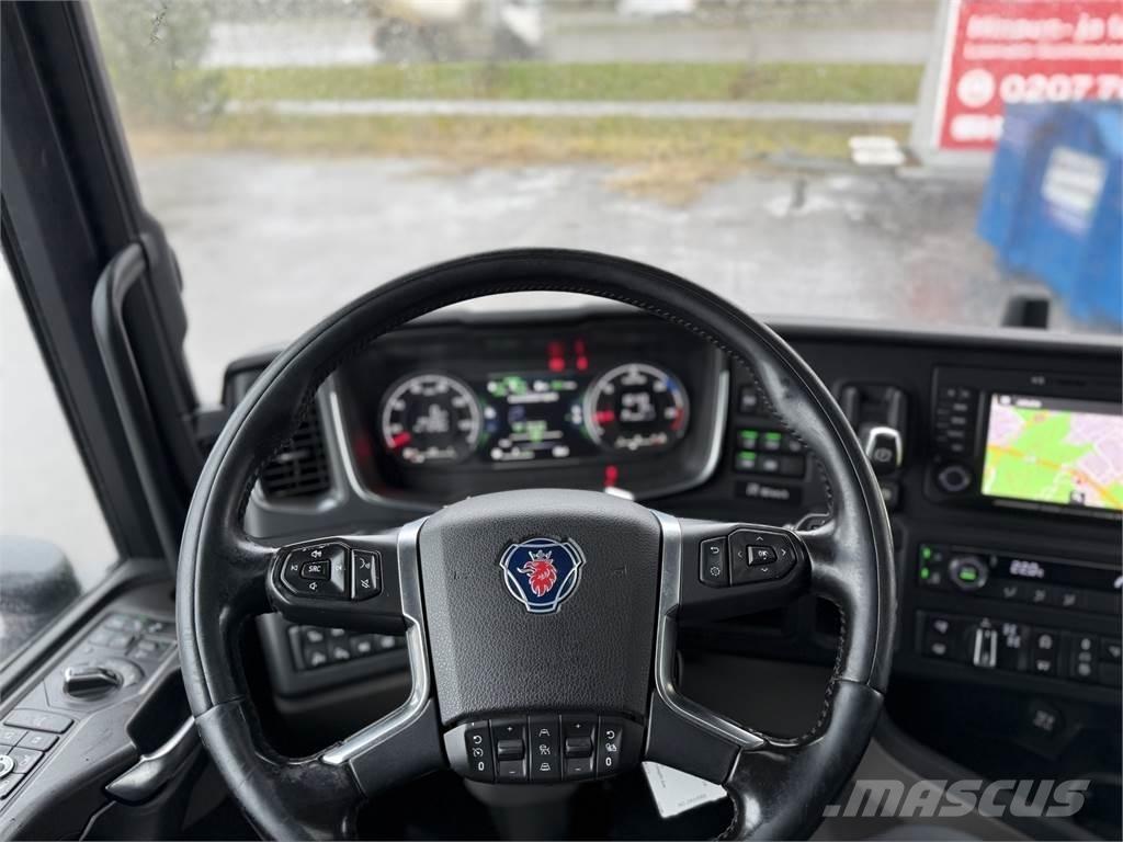 Scania R650 6X4 Vetopöytäautot