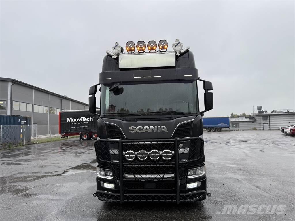Scania R650 6X4 Vetopöytäautot
