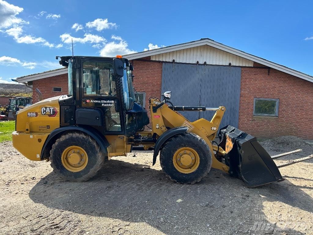 CAT 906 Pyöräkuormaajat