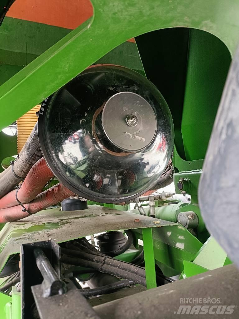 Amazone EDX 6000 TC Tarkkuuskylvökoneet