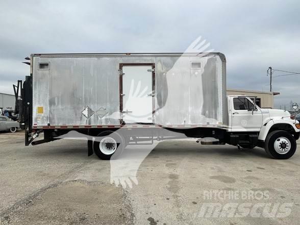 Ford F800 Muut koneet