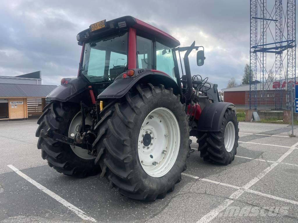 Valtra T 131 Traktorit