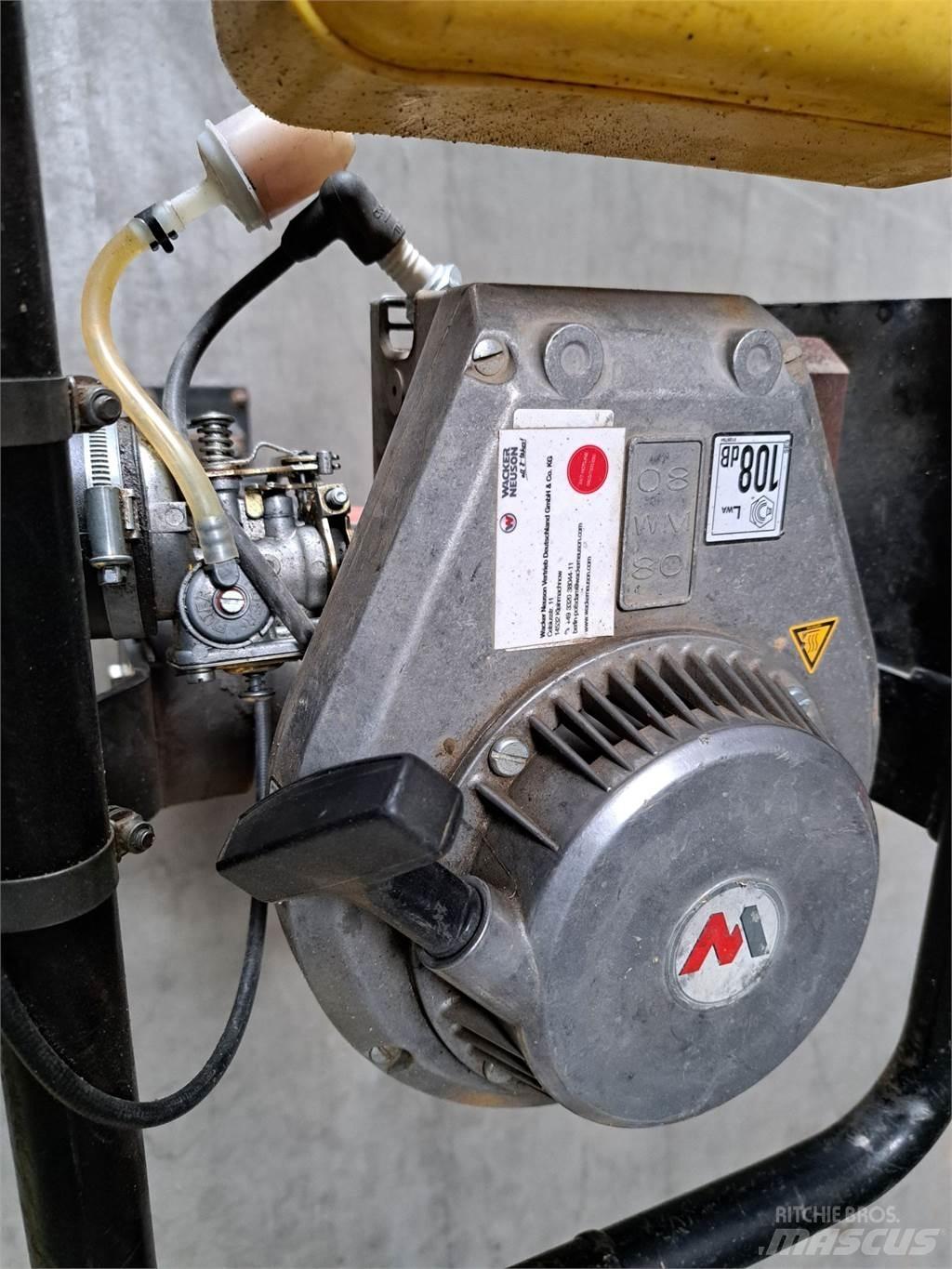 Wacker Neuson BS30 Täryvasarat