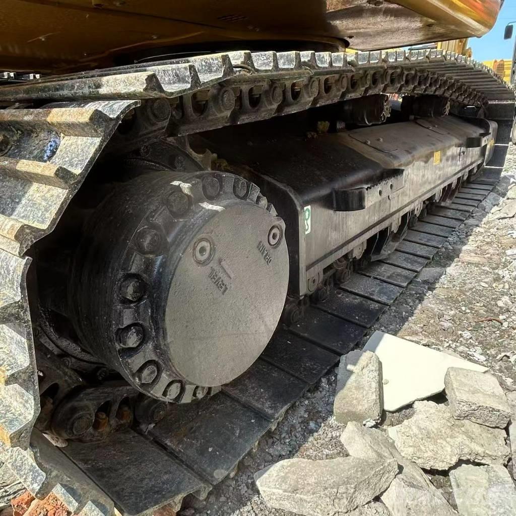 CAT 326D2L Telakaivukoneet