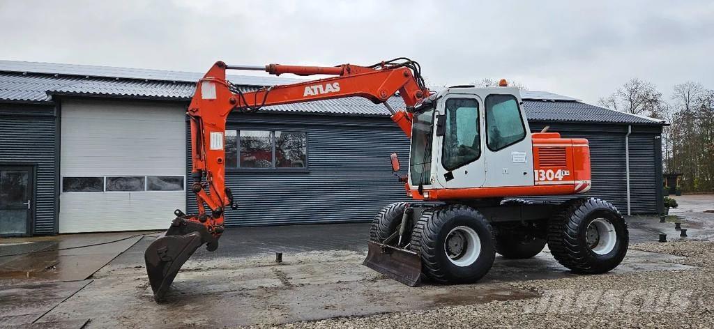 Atlas 1304 Pyöräkaivukoneet