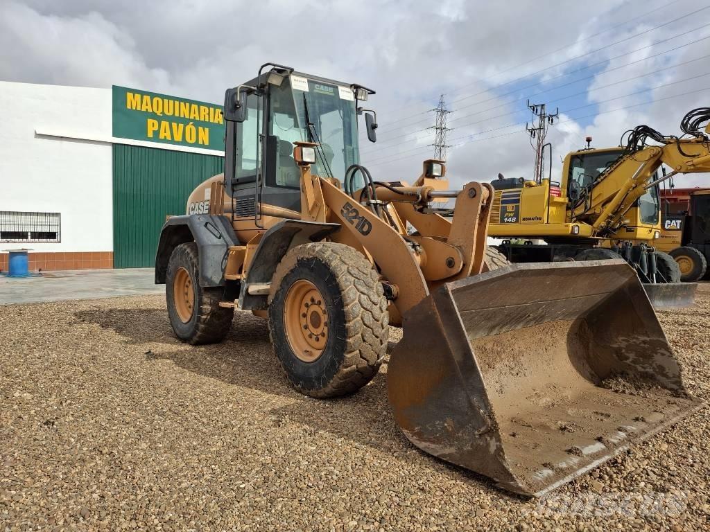 CASE 521 D Pyöräkuormaajat