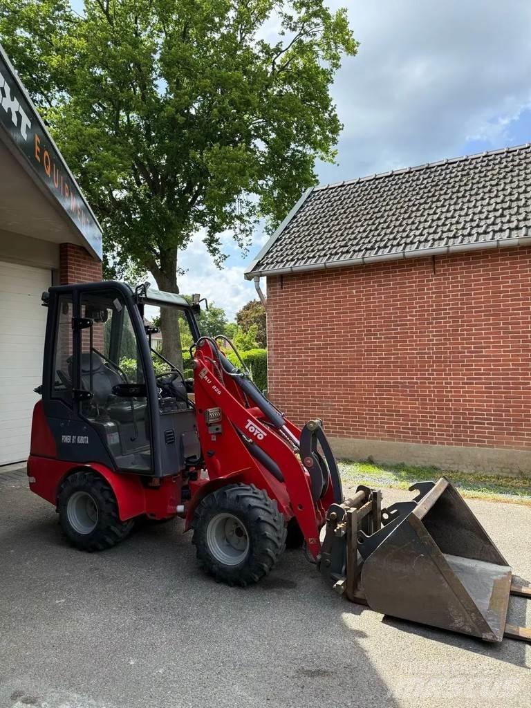 Kubota Toyo 826 Minikaivukoneet < 7t