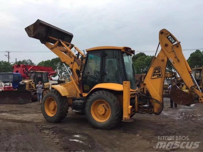 JCB 4cx Kaivurikuormaajat