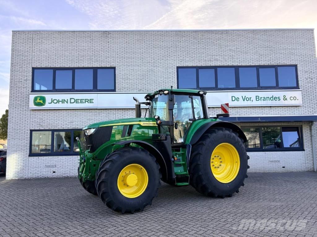 John Deere 6M200 Traktorit