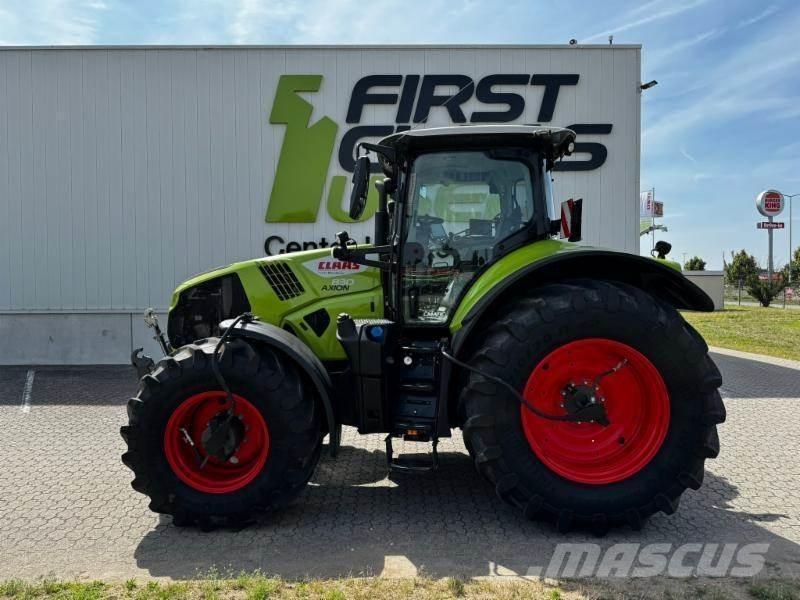 CLAAS AXION 830 Traktorit