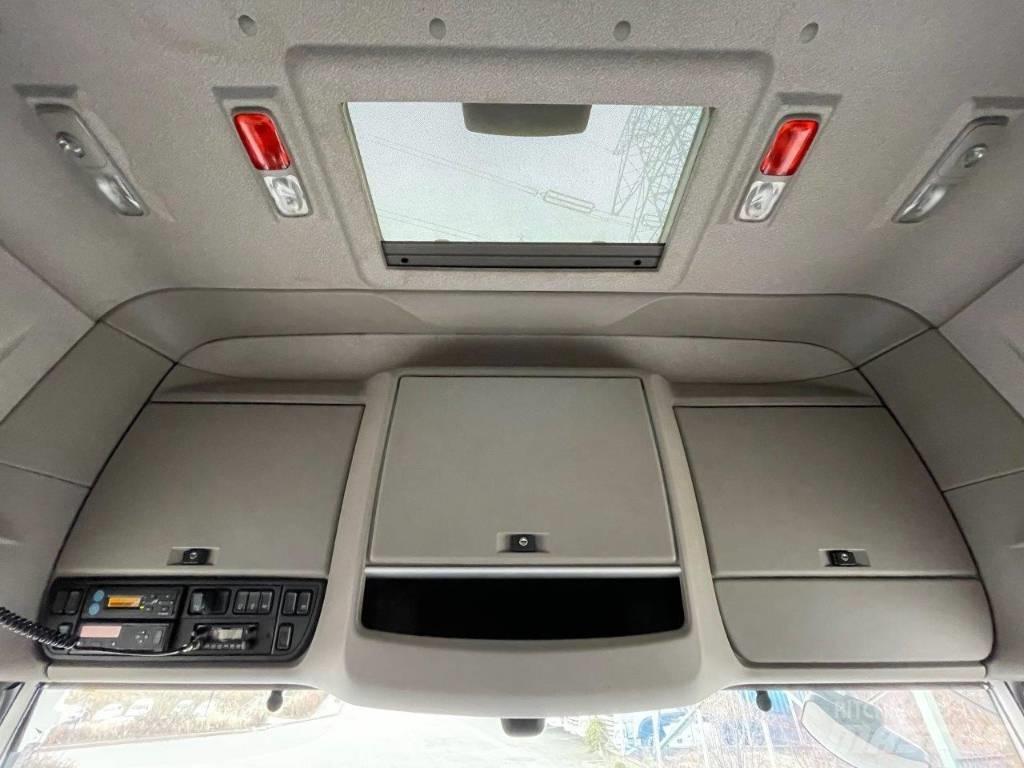 DAF FT460XF ADR Vetopöytäautot