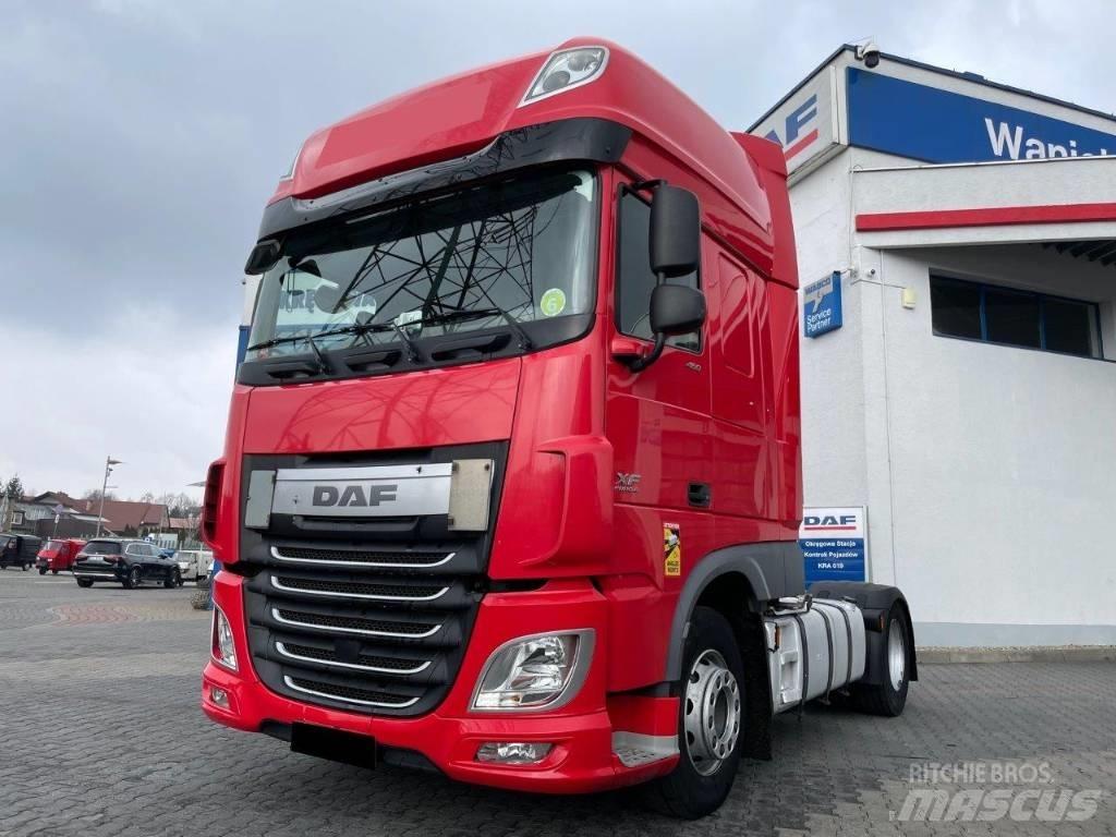 DAF FT460XF ADR Vetopöytäautot