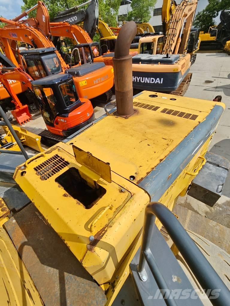 Komatsu WA 500 Pyöräkuormaajat