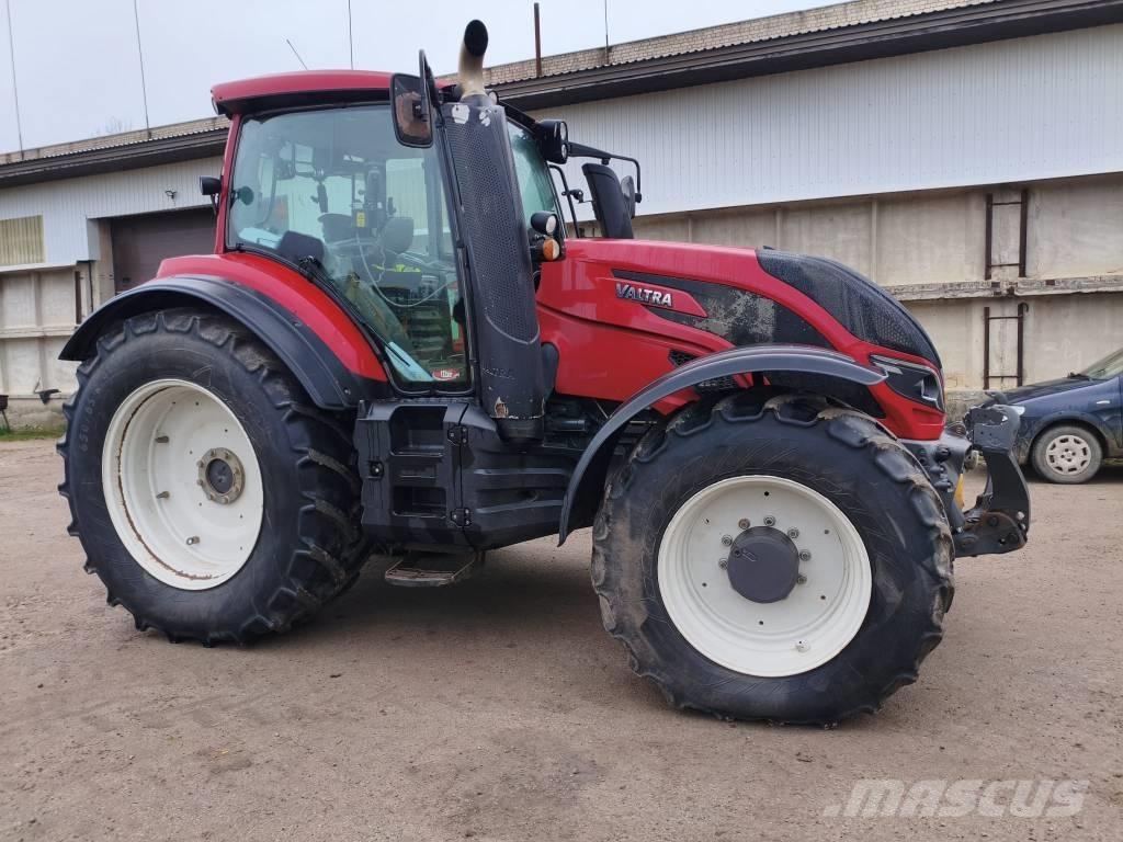 Valtra T 234 V Traktorit