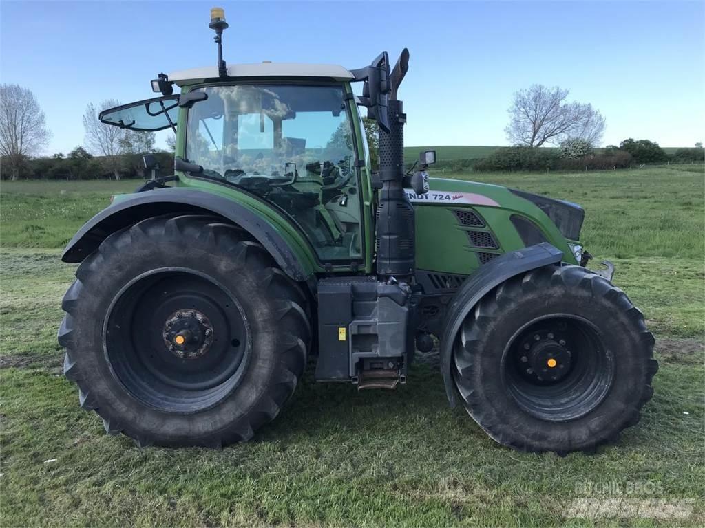 Fendt 724 Vario Traktorit