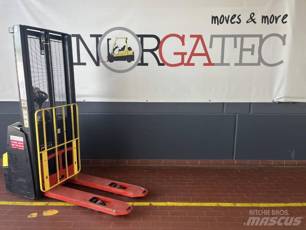 Hyster S1.0E Lavansiirtotrukit