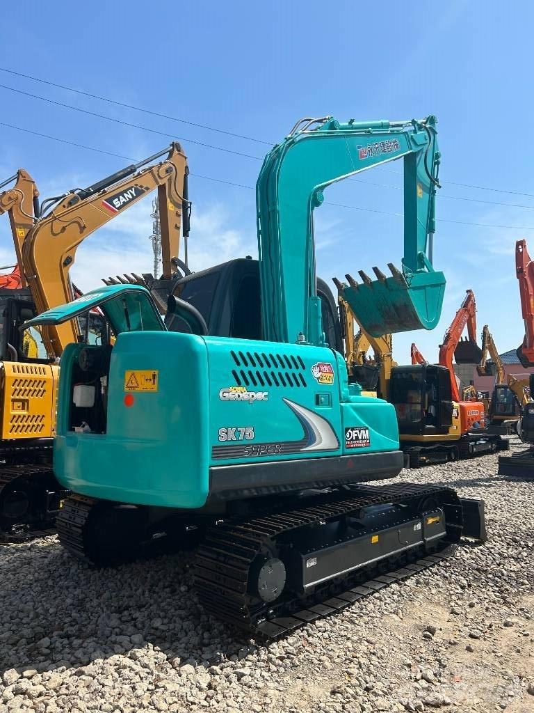 Kobelco SK 75 Minikaivukoneet < 7t