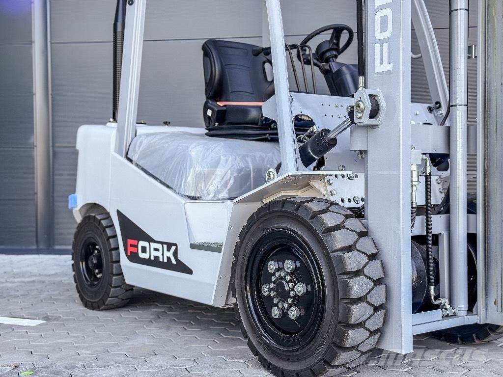 Fork LK30d-30 Dieseltrukit