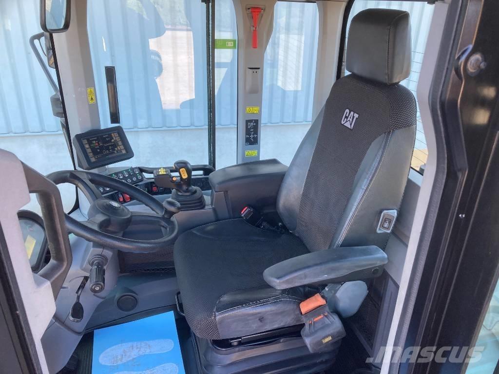 CAT 938M Pyöräkuormaajat
