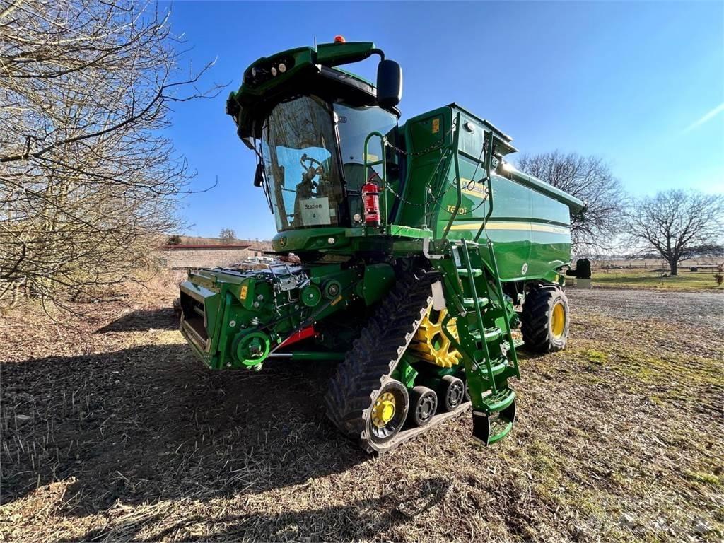 John Deere T670i Leikkuupuimurit