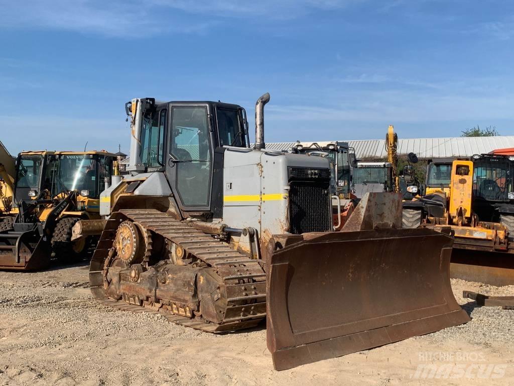 CAT D 6 N Telaketjupuskutraktorit