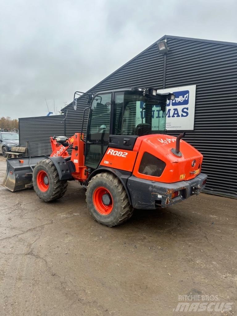 Kubota R 082 Pyöräkuormaajat