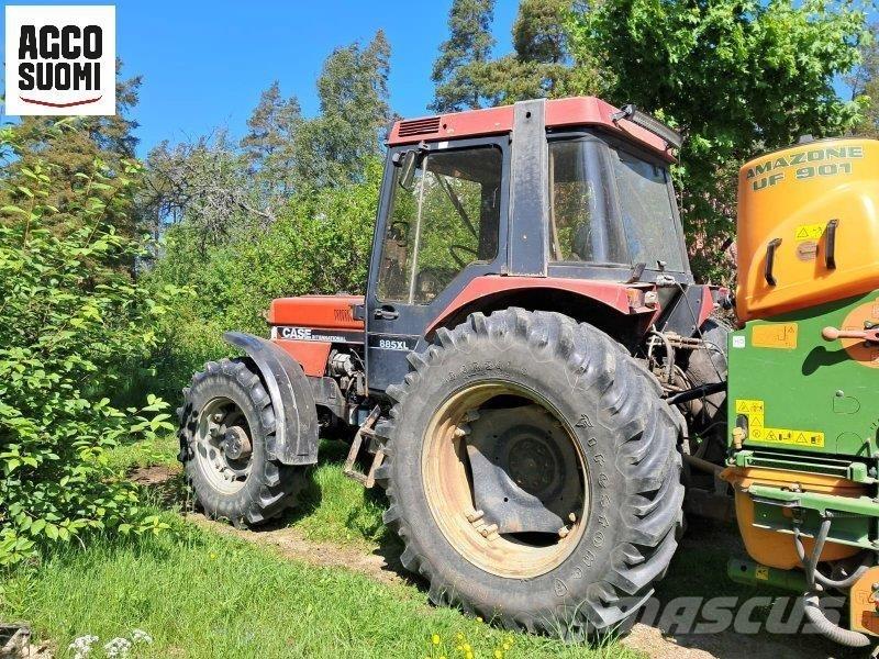 Case IH 885 XL Traktorit